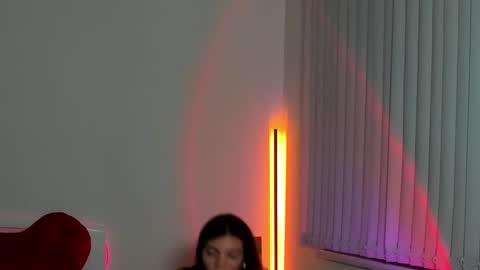 Snapshot of andrea__bass chatting on March 10, 6:35 pm andrea__bass online show from March 10, 6:35 pm