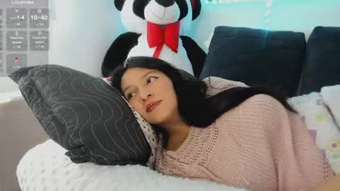 Snapshot of andrea_bonnie chatting on July 24, 1:42 pm andrea_bonnie online show from July 24, 1:42 pm