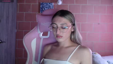 Andrea  online show from September 10, 5:46 pm