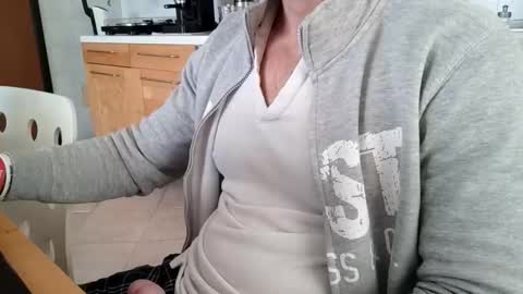 andrea_feetlover online show from November 3, 6:47 am