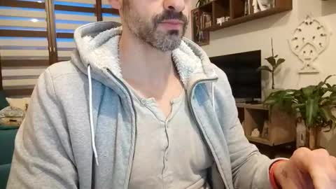 andrea_feetlover online show from January 12, 6:40 am