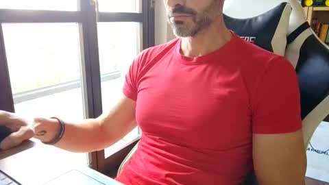 Snapshot of andrea_feetlover chatting on June 3, 12:41 pm andrea_feetlover online show from June 3, 12:41 pm