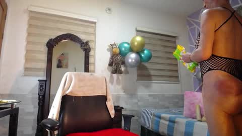 Snapshot of andrea_ospina1 chatting on March 7, 1:19 pm andrea ospina1 online show from March 7, 1:19 pm