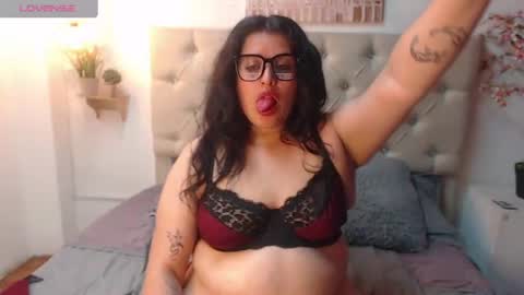 Snapshot of andrea_secret_ chatting on July 28, 4:39 pm ANDREA online show from July 28, 4:39 pm