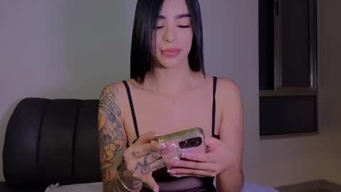Snapshot of andrea_torres_ chatting on July 13, 1:19 am online show from July 13, 1:19 am