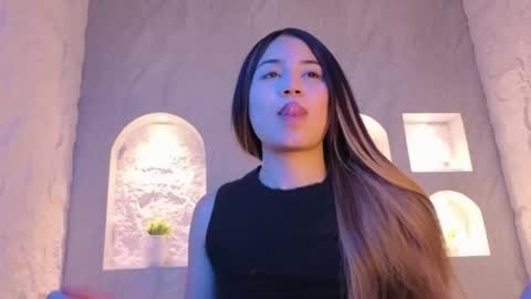 Snapshot of andrea_tx chatting on June 3, 2:33 pm andrea_tx online show from June 3, 2:33 pm