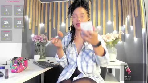 Andrea Zoelins online show from June 3, 2:55 pm