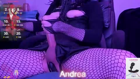 Snapshot of andreacrossed chatting on February 15, 3:52 am andreacrossed online show from February 15, 3:52 am