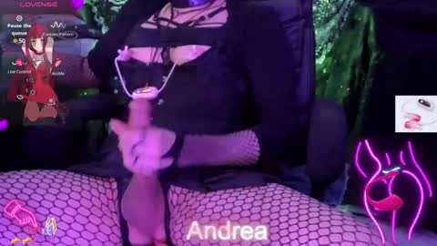 Snapshot of andreacrossed chatting on February 23, 4:39 am andreacrossed online show from February 23, 4:39 am