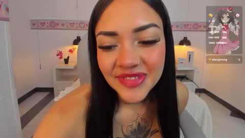 Snapshot of andreag_ chatting on December 4, 4:11 am Andrea online show from December 4, 4:11 am