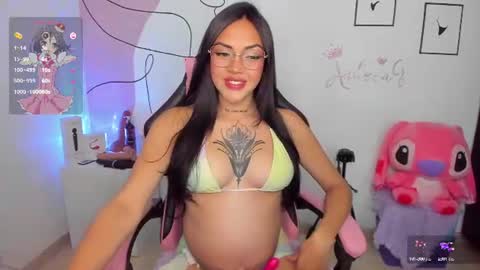 Snapshot of andreag_ chatting on June 23, 6:33 am Andrea online show from June 23, 6:33 am
