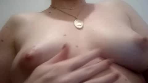 Snapshot of andreamartinssean2018 chatting on March 26, 6:30 am andreamartinssean2018 online show from March 26, 6:30 am