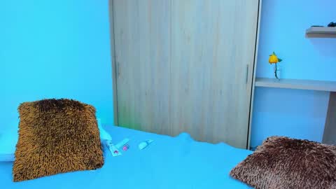 Snapshot of andreamodel chatting on February 19, 4:00 pm andrea online show from February 19, 4:00 pm