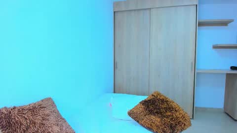 Snapshot of andreamodel chatting on March 7, 2:34 pm andrea online show from March 7, 2:34 pm