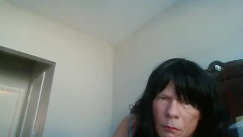 Snapshot of andreatranssub chatting on October 19, 1:56 pm Imdrsuki online show from October 19, 1:56 pm