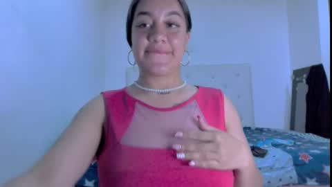 Snapshot of andrebigboobs chatting on December 26, 11:57 pm Andre online show from December 26, 11:57 pm