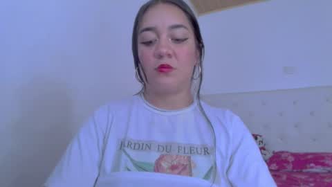 Snapshot of andrebigboobs chatting on January 19, 9:02 pm Andre online show from January 19, 9:02 pm