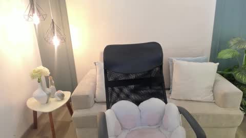 Andre Castaneda online show from March 6, 6:48 pm