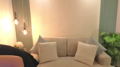 Snapshot of andrecastaneda chatting on June 12, 12:15 pm Andre Castaneda online show from June 12, 12:15 pm
