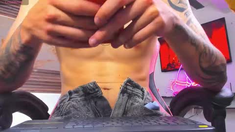 Snapshot of andrees_s chatting on September 10, 1:38 am andrees_s online show from September 10, 1:38 am