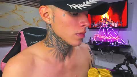 Snapshot of andrees_s chatting on September 28, 12:16 am andrees_s online show from September 28, 12:16 am