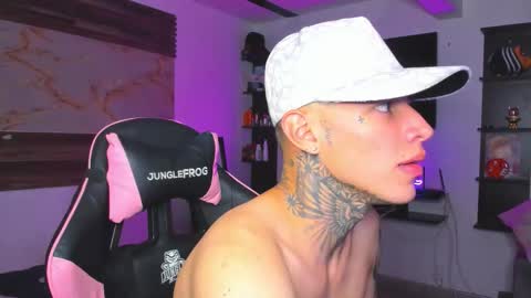 Snapshot of andrees_s chatting on October 9, 2:31 am andrees_s online show from October 9, 2:31 am