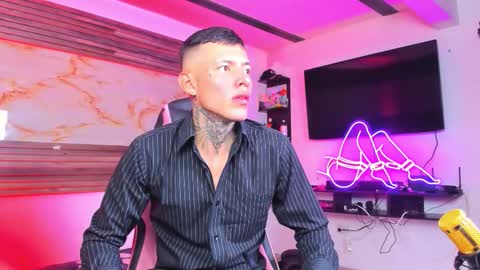 Snapshot of andrees_s chatting on November 12, 2:12 am andrees_s online show from November 12, 2:12 am