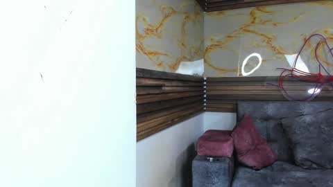 andrees_s online show from May 4, 12:39 am