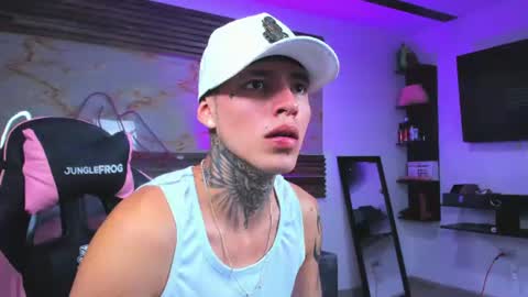 andrees_s online show from June 10, 12:04 pm