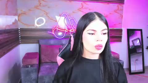 andrees_s online show from June 23, 3:26 am