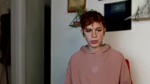 Snapshot of andreewwolffman chatting on January 7, 12:24 am Andrew online show from January 7, 12:24 am