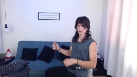 Snapshot of andreey50 chatting on December 6, 9:02 pm Andrey online show from December 6, 9:02 pm