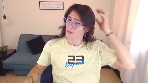 Snapshot of andreey50 chatting on January 8, 8:18 pm Andrey online show from January 8, 8:18 pm