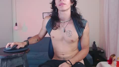 Snapshot of andreey50 chatting on February 18, 11:19 pm Andrey online show from February 18, 11:19 pm