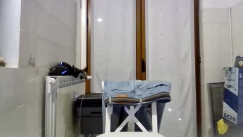 Snapshot of andregio0087 chatting on January 7, 1:41 am andregio0087 online show from January 7, 1:41 am