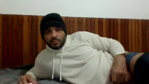 Snapshot of andreloko123 chatting on June 17, 1:08 am andreloko123 online show from June 17, 1:08 am