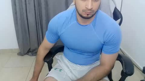 andres180950734 online show from October 27, 11:25 am