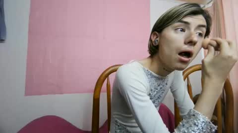 Alann online show from March 9, 1:37 pm