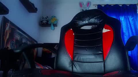Snapshot of andres_cond chatting on May 5, 12:46 pm Andrs o online show from May 5, 12:46 pm