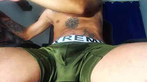 Snapshot of andres_cond chatting on May 20, 11:33 pm Andrs o online show from May 20, 11:33 pm