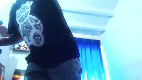 Snapshot of andres_cond chatting on June 11, 4:38 pm Andrs o online show from June 11, 4:38 pm