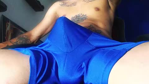 Snapshot of andres_cond chatting on June 12, 4:44 am Andrs o online show from June 12, 4:44 am