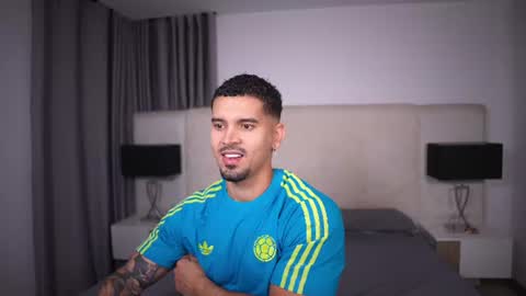 Andres Lopez online show from July 8, 1:10 am