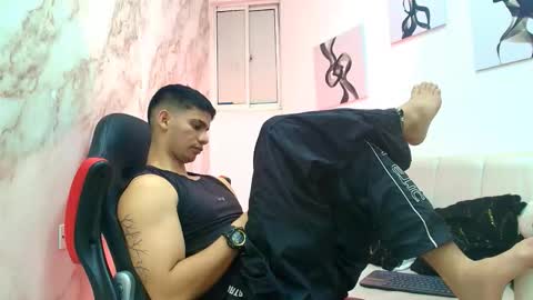 andres_stud online show from January 17, 5:34 am