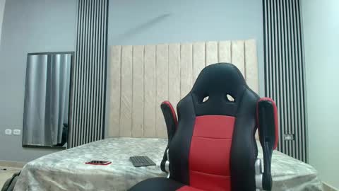 Snapshot of andres_stud777 chatting on September 9, 5:40 am ANDRES online show from September 9, 5:40 am