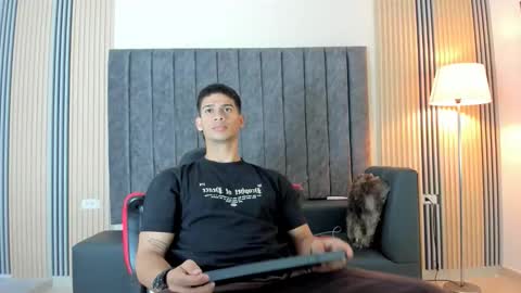 Snapshot of andres_stud777 chatting on September 15, 4:45 am ANDRES online show from September 15, 4:45 am