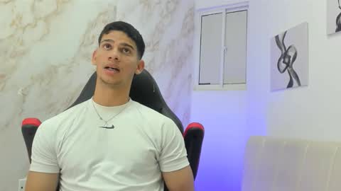 Snapshot of andres_stud777 chatting on September 21, 4:47 am ANDRES online show from September 21, 4:47 am