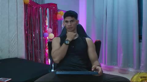 Snapshot of andres_stud777 chatting on September 26, 5:33 am ANDRES online show from September 26, 5:33 am