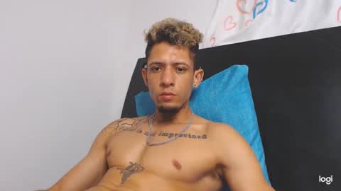 Snapshot of andres_white chatting on September 26, 6:06 am Andres white online show from September 26, 6:06 am