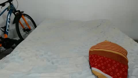 Snapshot of andresfern chatting on April 5, 8:06 pm ANDRES online show from April 5, 8:06 pm